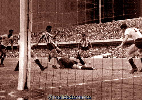 foto 03 historia clasico de clasicos