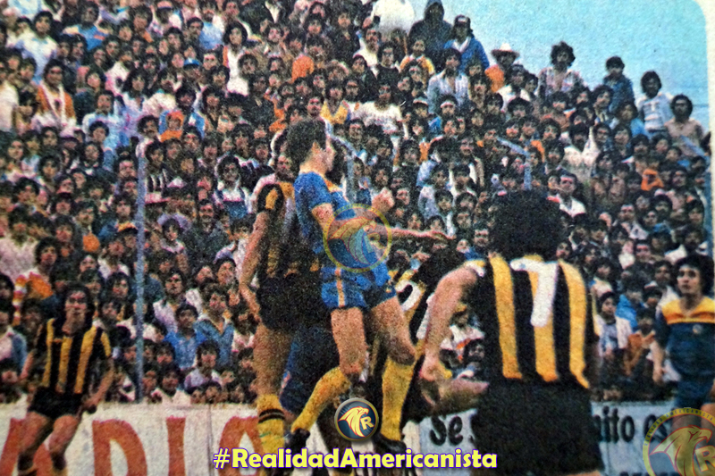 Miguel Ángel Gamboa remata de cabeza en su último partido con el América, contra Neza en la temporada 1980-1981 Miguel Ángel Gamboa remata de cabeza en su último partido con el América, contra Neza en la temporada 1980-1981